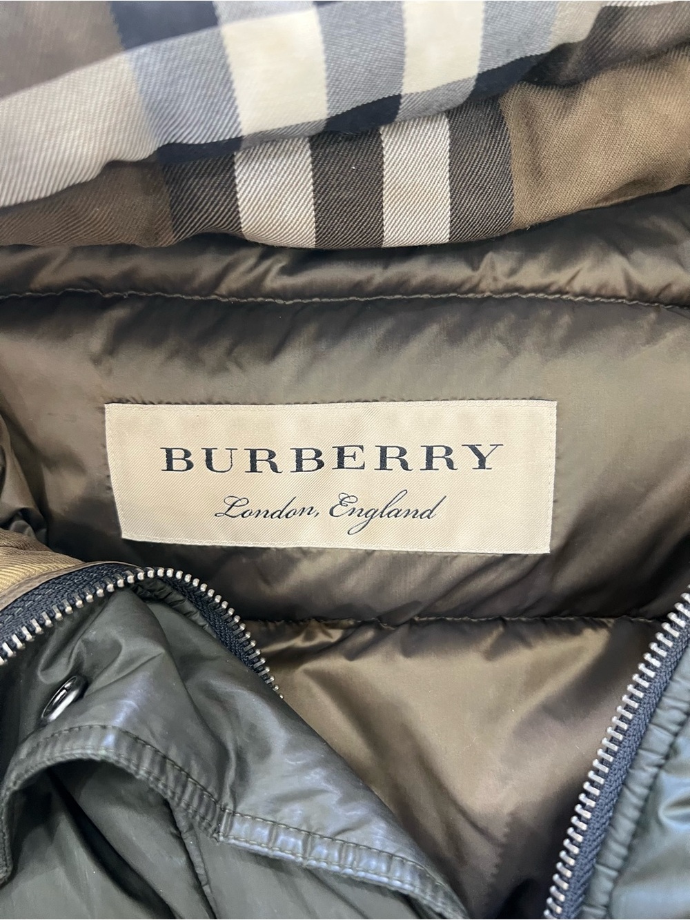 Burberry Olive Green Quilted Puffer Coat - Picture 5 of 11